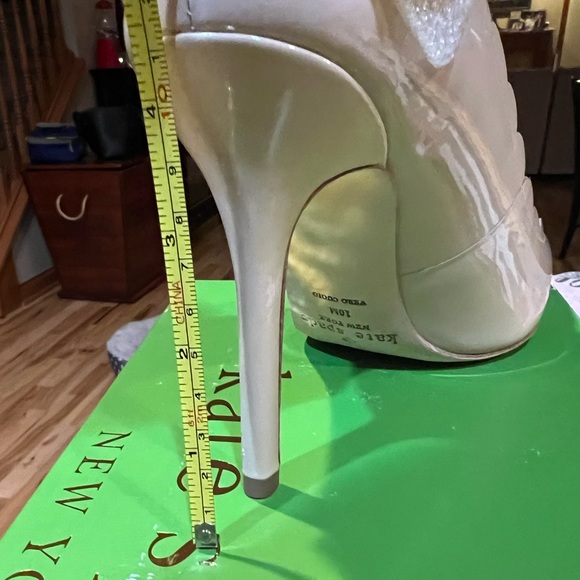 Kate Spade Emana Pale Blush Patent Last pair: Size 7 - Picture 10 of 10